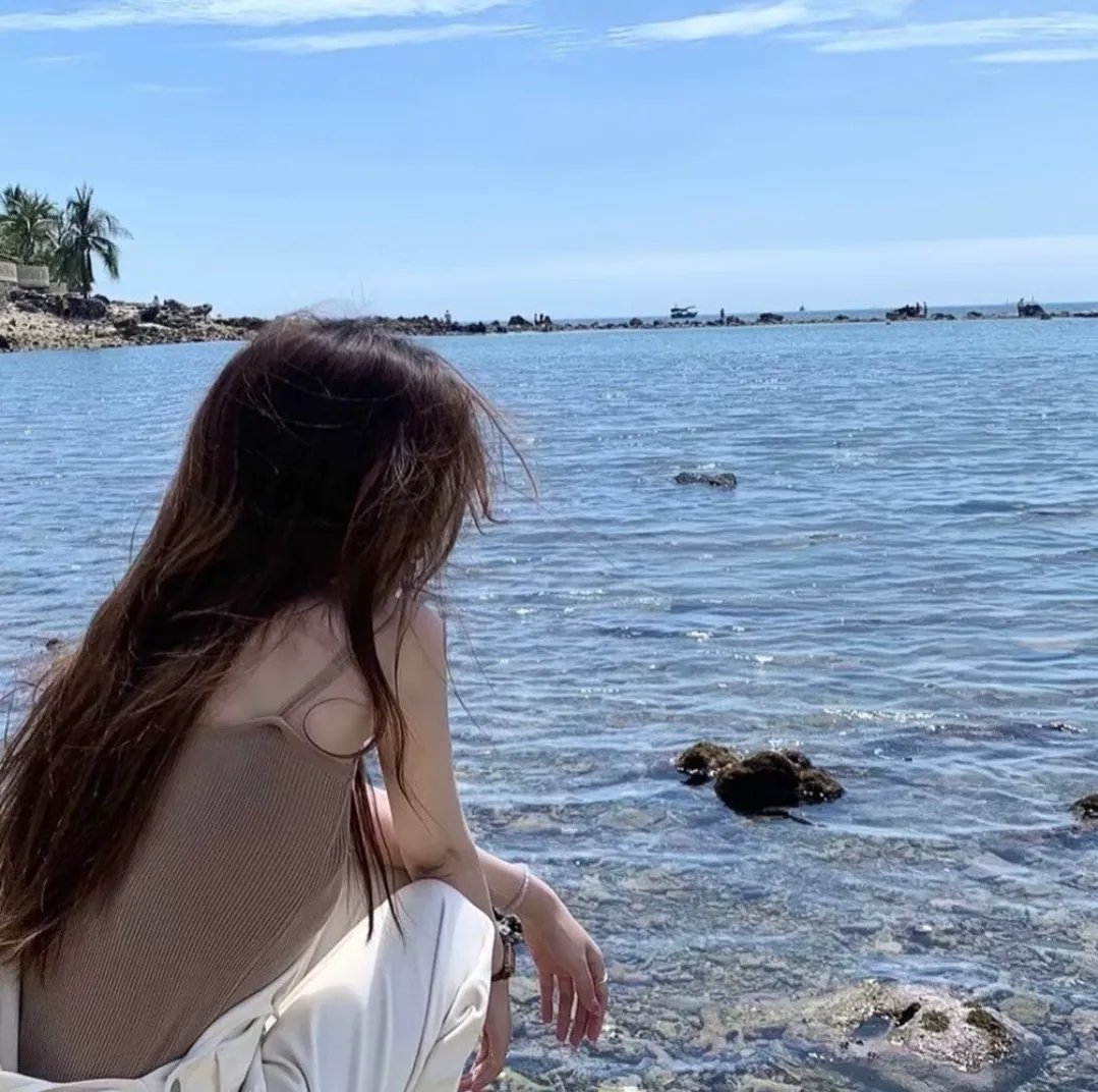葬礼再聚首海报